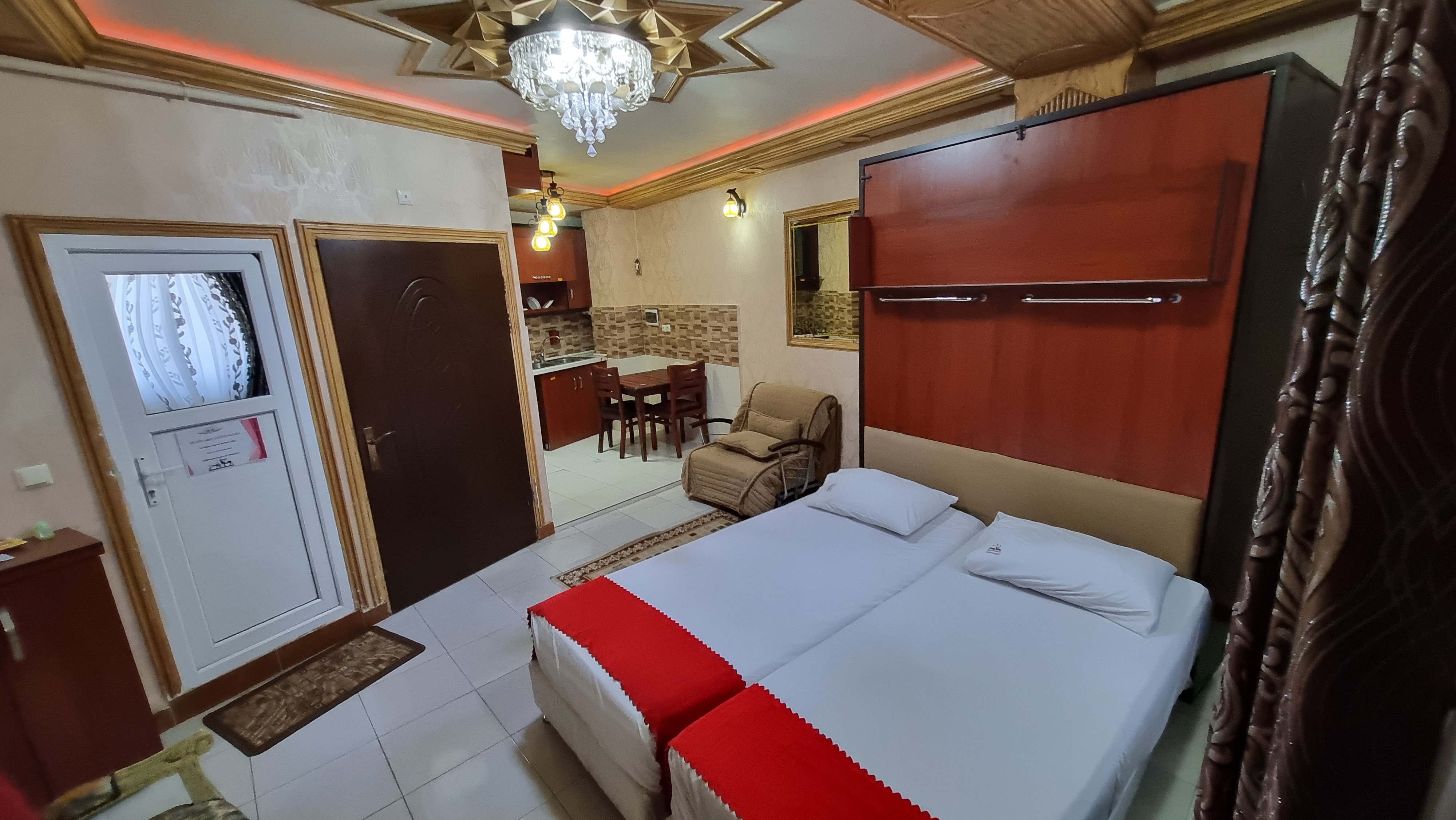 reservation 35meters 2-person room  single/double beds  Sabouri apartment hotel